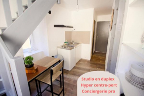 Petit Duplex Lumineux, hyper centre à 2 pas du port, Intendance Luxury Host